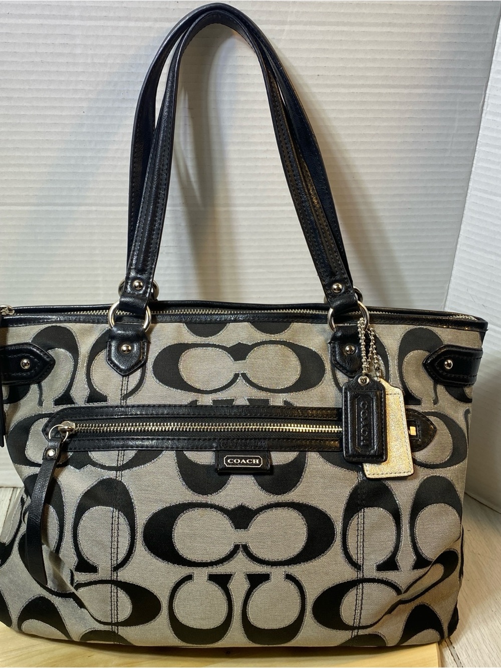 Coach Peyton Pebbled Leather Tote Bag Taupe Gray Gunmetal Chain Shoulder Bag